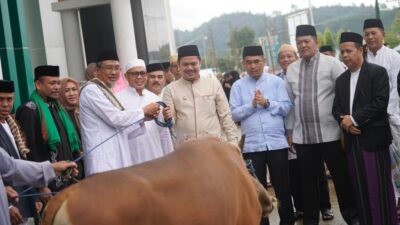 Bupati Koltim Shalat Idul Adha di Masjid Raya Rate-Rate