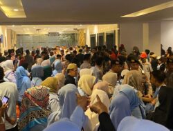 Jelang Pencabutan Nomor Urut, Ratusan Pendukung dan Simpatisan ASR-Hugua Ikut Hadir