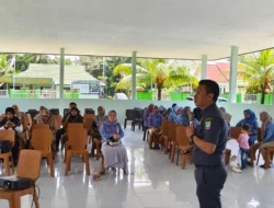 Tim Dinas Perpustakaan Konut Saat Gelar Sosialisasi di Kecamatan Lasolo