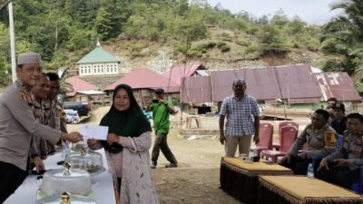 Polres Konut Gelar Minggu Kasih Dengan Masyarakat Desa Belalo Kec.Lasolo Konawe Utara