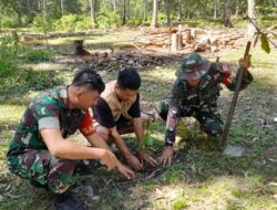 Babinsa Koramil 1430-01/Lasolo Membangun Karakter Peduli Lingkungan Melalui Penanaman Pohon.