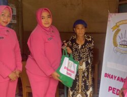 Di Akhir Jabatan Ketua Bhayangkari Cabang Konawe Utara Gelar Bansos Bhayangkari Peduli
