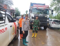 Dandim 1430 Konut Turun Langsung Mengawasi Dan Kerahkan Personil Tanpa Mengenal Waktu Demi Kelancaran Kendaraan