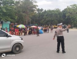 Sat PJR Ditlantas Polda Sultra Amankan Jalur Karnaval Jambore Sultra 2025