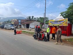 Satlantas Polres Konawe Utara Siaga 24 Jam Di Pos Check Point Andowia, Bantu Pemudik Dan Atur Arus Lalu Lintas