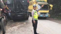 Respons Cepat Pos Pam Pohara, Arus Lalu Lintas Kembali Lancar Usai Truk Mogok Di Jalur Kendari–Konawe