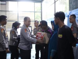 SESPIMMA POLRI ANGKATAN 75 POKJAR V GELAR BAKTI SOSIAL BAGIKAN SEMBAKO DAN SANTUNAN ANAK YATIM DI POLRES SUMEDANG
