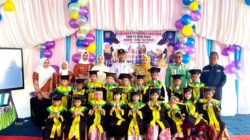 Kepala Desa Lahimbua Hadiri Wisuda PAUD KB Intan Kasih, Tekankan Pentingnya Pendidikan Usia Dini