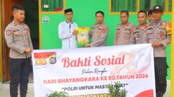 Sambut Hari Bhayangkara ke-80, Polres Konawe Utara Gelar Baksos, Ratusan Paket Sembako Disalurkan Untuk Warga Kurang Mampu
