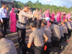 Kapolres Konawe Utara Pimpin Upacara Korps Rapor Kenaikan Pangkat 24 Personel Dan PNS Polri