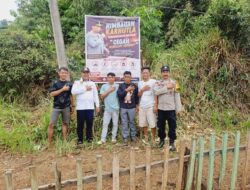 Cegah Karhutla, Bhabinkamtibmas Polsek Asera Bersama Pemerintah Desa Wawolimbue Pasang Baliho Himbauan